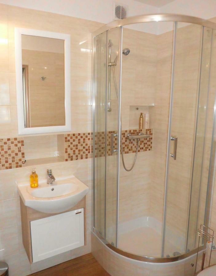 Ares Apartments Przemysl Luaran gambar